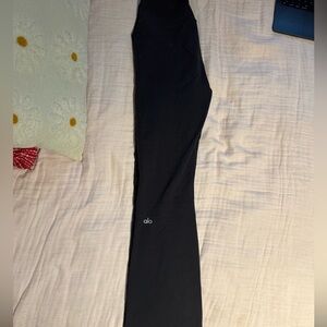 Alo Black Flare Leggings